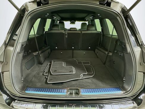 Used 2025 Mercedes-Benz GLS 450 4MATIC image 27