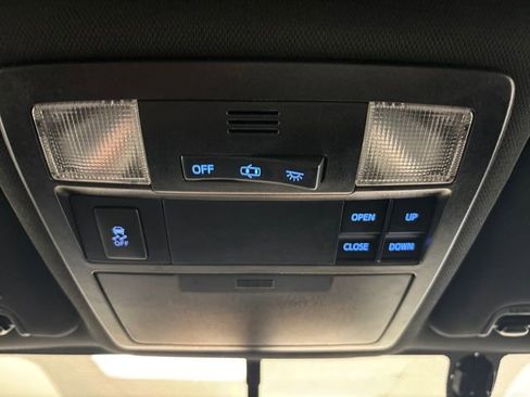 Used 2017 Toyota Tacoma TRD Sport image 50