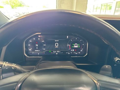 Used 2025 GMC Sierra 1500 AT4 w/ AT4 Premium Package AWD/4WD image 29