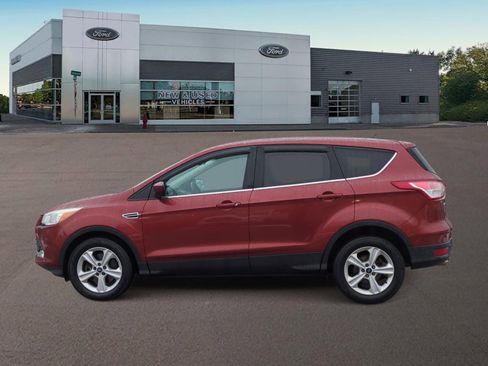 Used 2015 Ford Escape SE image 7
