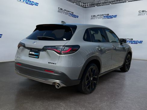 Used 2025 Honda HR-V Sport image 5