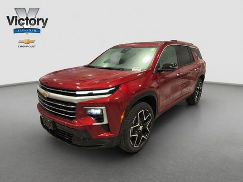 New 2026 Chevrolet Traverse High Country image 3