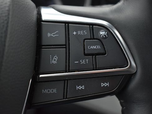 Used 2021 Toyota Highlander Platinum image 24