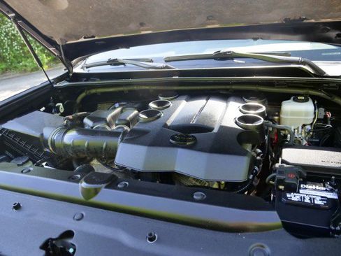 Used 2021 Toyota 4Runner Limited image 48