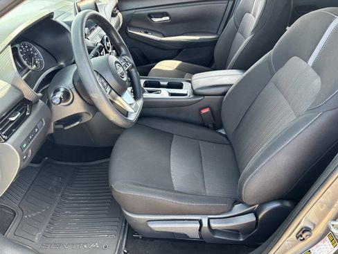 Certified 2025 Nissan Sentra SV FWD image 20
