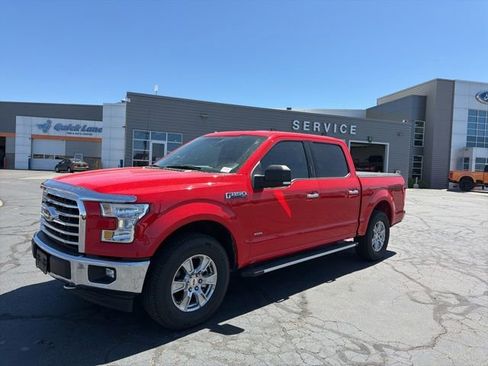 Used 2017 Ford F150 XLT w/ Equipment Group 301A Mid AWD/4WD image 12
