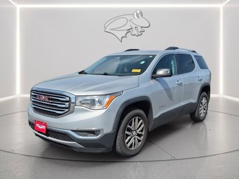Used 2018 GMC Acadia SLE FWD image 1