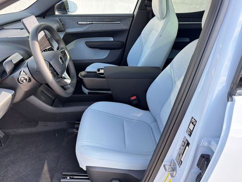 New 2026 Volvo EX30 Ultra w/ Climate Package AWD/4WD image 5