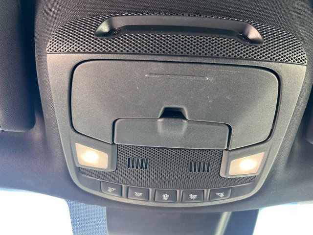 Used 2020 Ford Expedition XLT w/ Equipment Group 202A AWD/4WD image 28