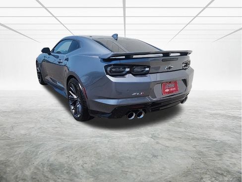 Used 2019 Chevrolet Camaro ZL1 RWD image 3
