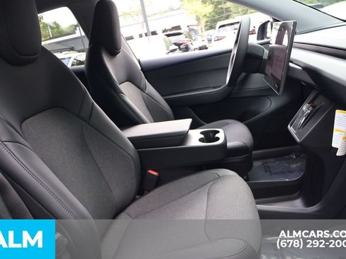 Used 2026 Tesla Model Y AWD image 27