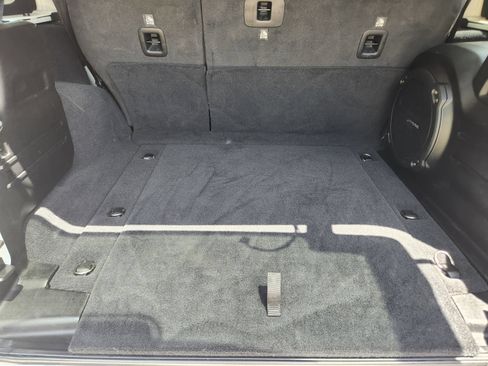 Used 2021 Jeep Wrangler Unlimited Rubicon AWD/4WD image 35