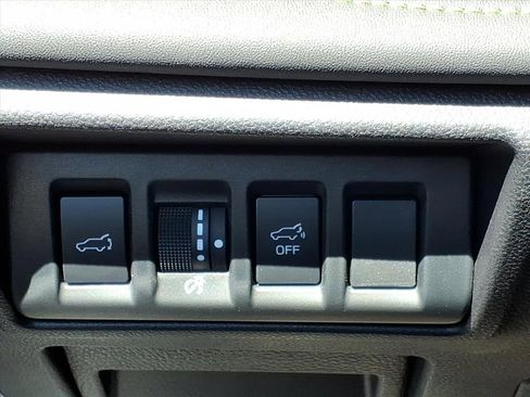 Certified 2025 Subaru Outback Onyx Edition image 25