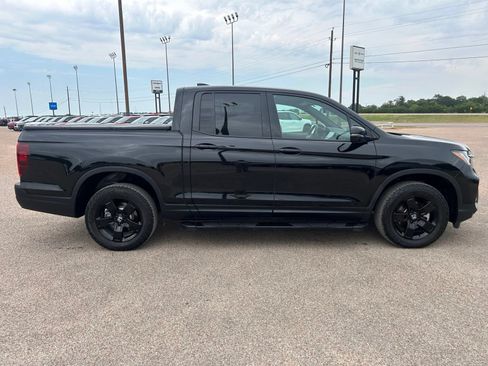 Used 2025 Honda Ridgeline Black Edition image 7