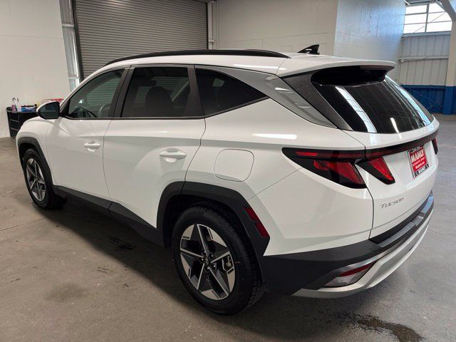 Used 2025 Hyundai Tucson SEL FWD image 9