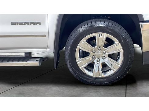 Used 2018 GMC Sierra 1500 SLT AWD/4WD image 20