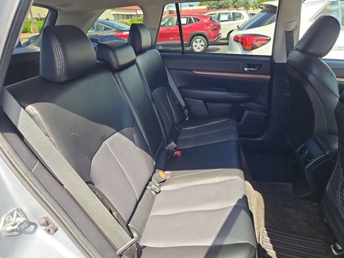 Used 2014 Subaru Outback 3.6R Limited w/ Moonroof Package AWD/4WD image 27