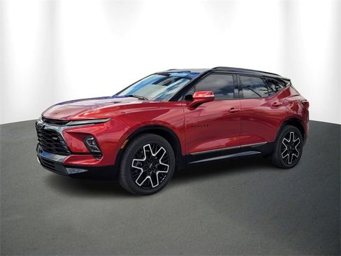 Used 2023 Chevrolet Blazer RS w/ Driver Confidence II Package image 2