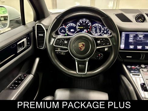 Used 2019 Porsche Cayenne E-Hybrid AWD/4WD image 2