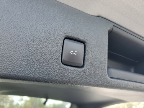 Used 2024 Ford Escape Active image 25