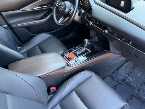 Used 2022 MAZDA CX-30 AWD 2.5 S w/ Premium Package image 16