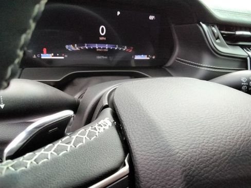 Used 2024 Jeep Grand Cherokee L Limited w/ Black Appearance Package image 25