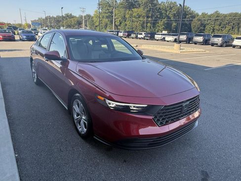 Used 2025 Honda Accord LX image 26