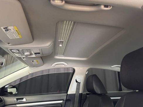 Used 2010 Volkswagen Jetta SE image 17