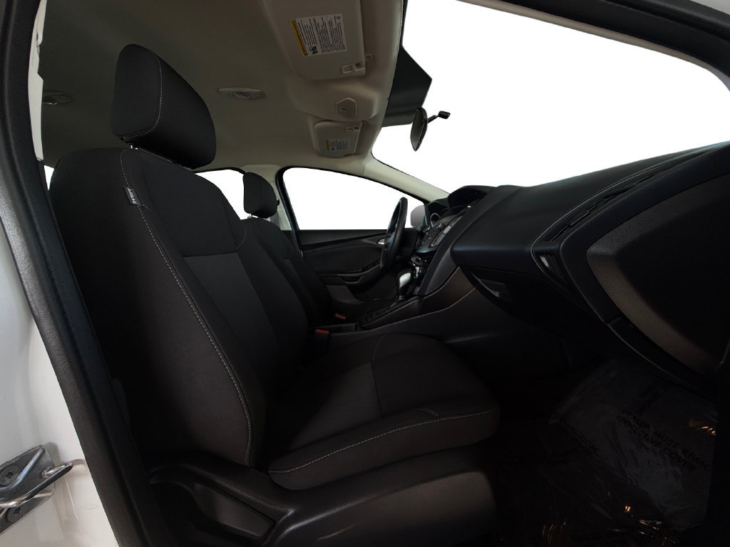 Used 2018 Ford Focus SE FWD image 16