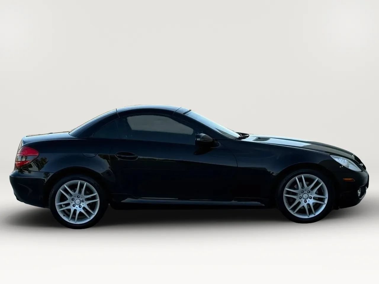 Used 2009 Mercedes-Benz SLK 300 image 10