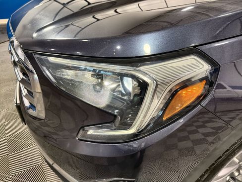 Used 2018 GMC Terrain SLT image 13