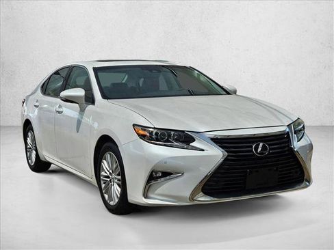 Used 2017 Lexus ES 350 w/ Premium Package FWD image 3