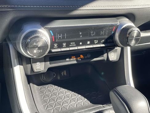 Used 2024 Toyota RAV4 XLE image 4