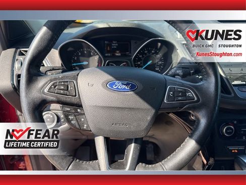 Used 2018 Ford Escape Titanium w/ Ford Safe & Smart Package AWD/4WD image 25