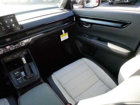 Used 2026 Honda CR-V Sport Touring image 11