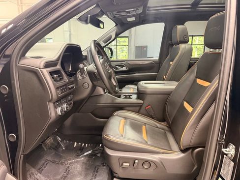 Used 2024 GMC Yukon XL AT4 w/ AT4 Premium Plus Package AWD/4WD image 31
