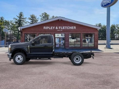 New 2026 Ford F350 XL w/ XL Chrome Package AWD/4WD image 3