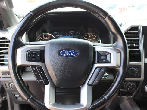 Used 2019 Ford F150 Platinum w/ Equipment Group 701A Luxury AWD/4WD image 13