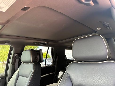 Used 2021 GMC Yukon SLT w/ SLT Premium Package RWD image 33
