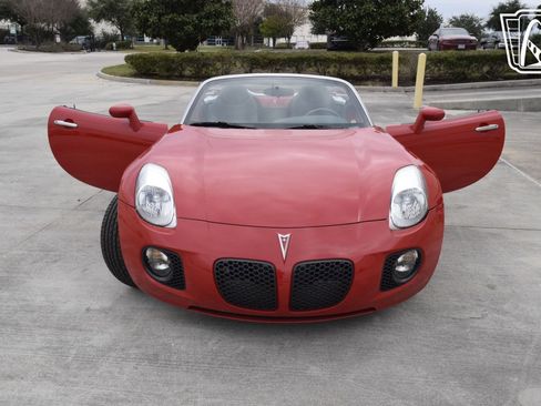 Used 2007 Pontiac Solstice GXP w/ Premium Package image 14