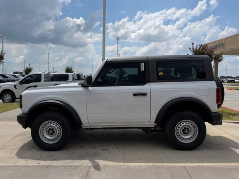 New 2026 Ford Bronco 2-Door AWD/4WD image 9