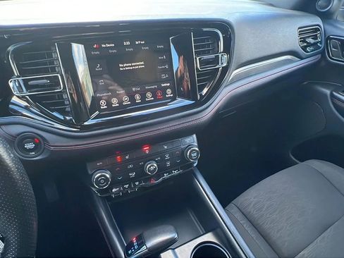 Used 2023 Dodge Durango GT image 18