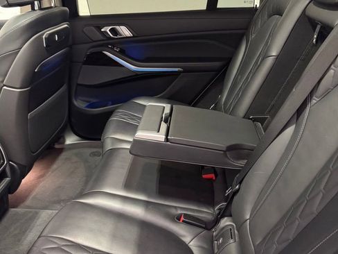 Used 2023 BMW X7 xDrive40i AWD/4WD image 30