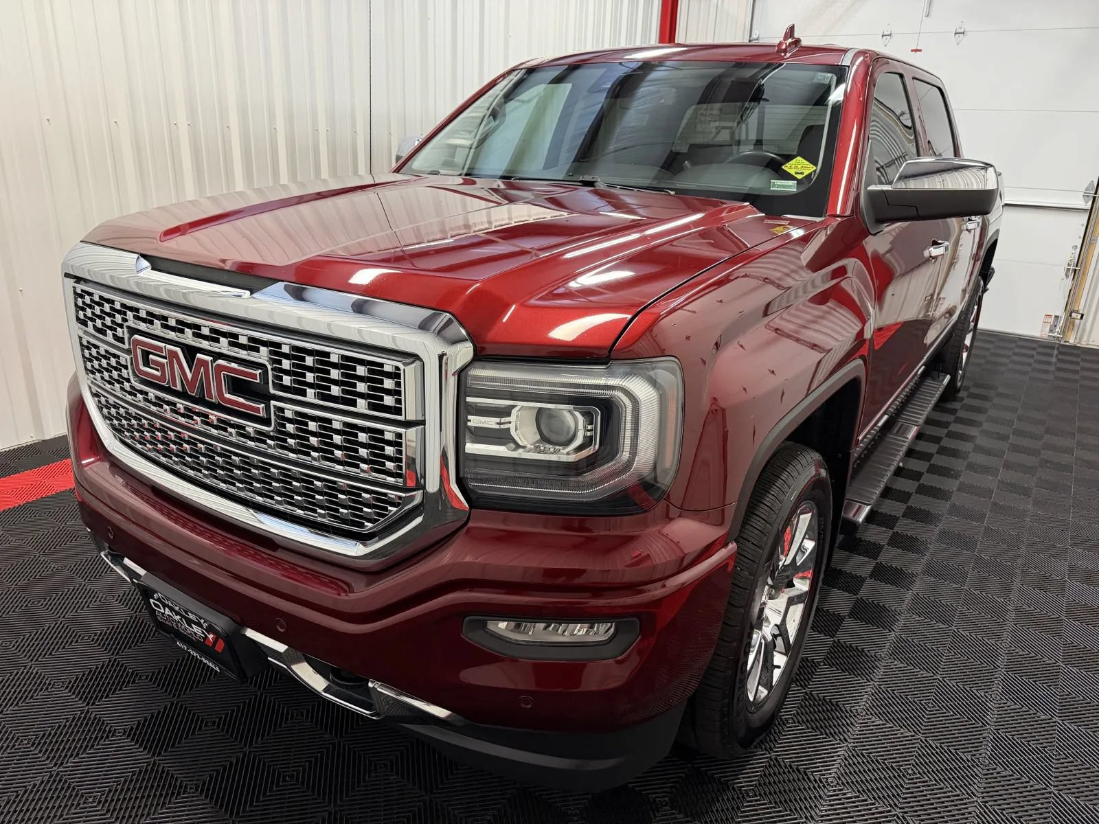 Used 2017 GMC Sierra 1500 Denali AWD/4WD image 9