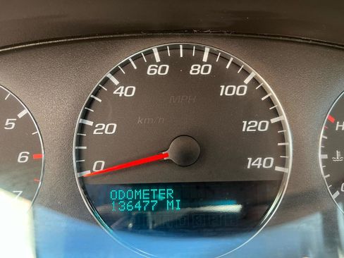 Used 2009 Chevrolet Impala LT FWD image 15