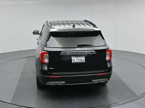 Used 2024 Ford Explorer XLT w/ Equipment Group 202A RWD image 46