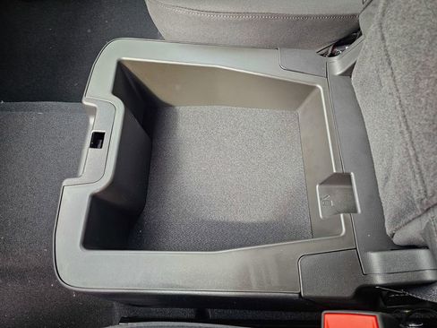 New 2026 GMC Sierra 1500 Elevation image 29