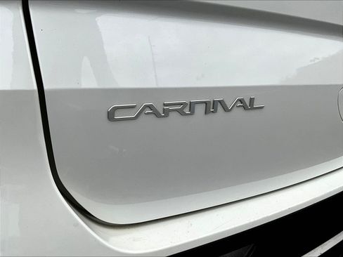 Used 2024 Kia Carnival SX Prestige FWD image 24