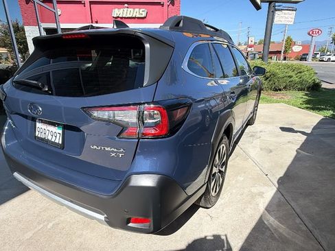 Used 2025 Subaru Outback Limited XT AWD/4WD image 4