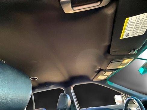 Used 2016 Ford Explorer Limited image 17